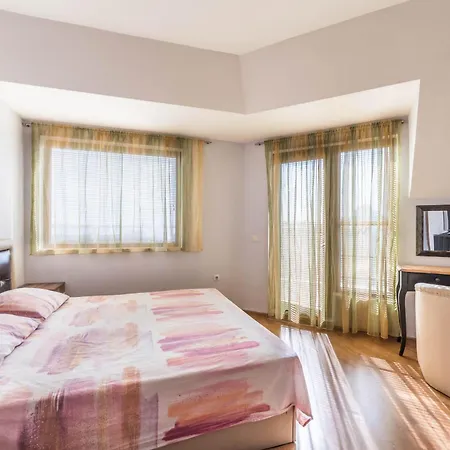 Appartement Fantasy Saint Constantine And Helena