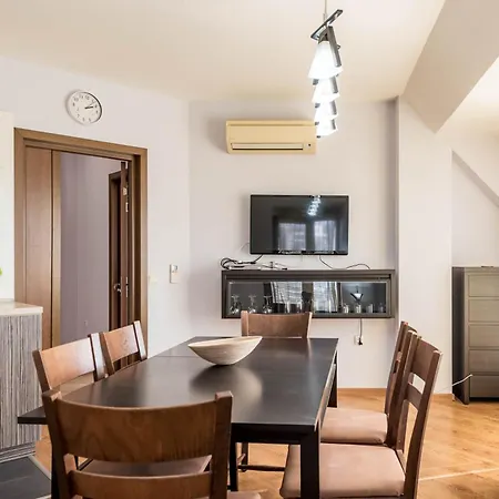 Appartement Fantasy Saint Constantine And Helena St Constantin et Helena