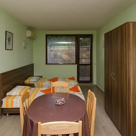 Fantasy Saint Constantine And Helena 公寓 *