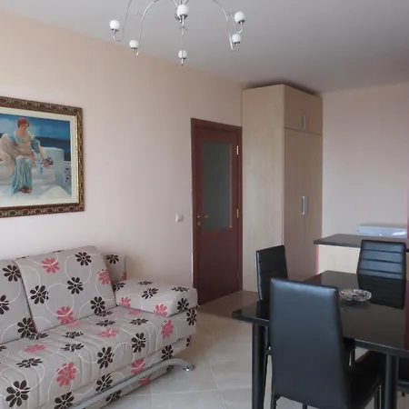 Fantasy Saint Constantine And Helena 圣君士坦丁和海伦那