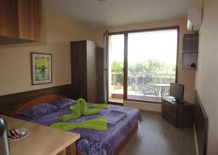 דירה Fantasy Saint Constantine And Helena