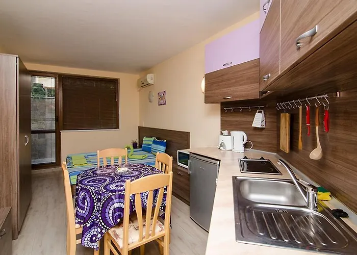 Fantasy Saint Constantine And Helena סנט קונסטנטין והלנה