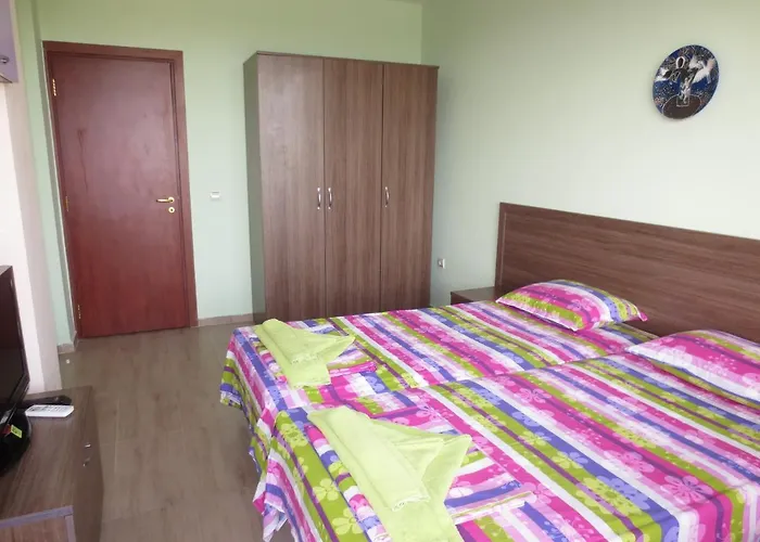 Fantasy Saint Constantine And Helena דירה